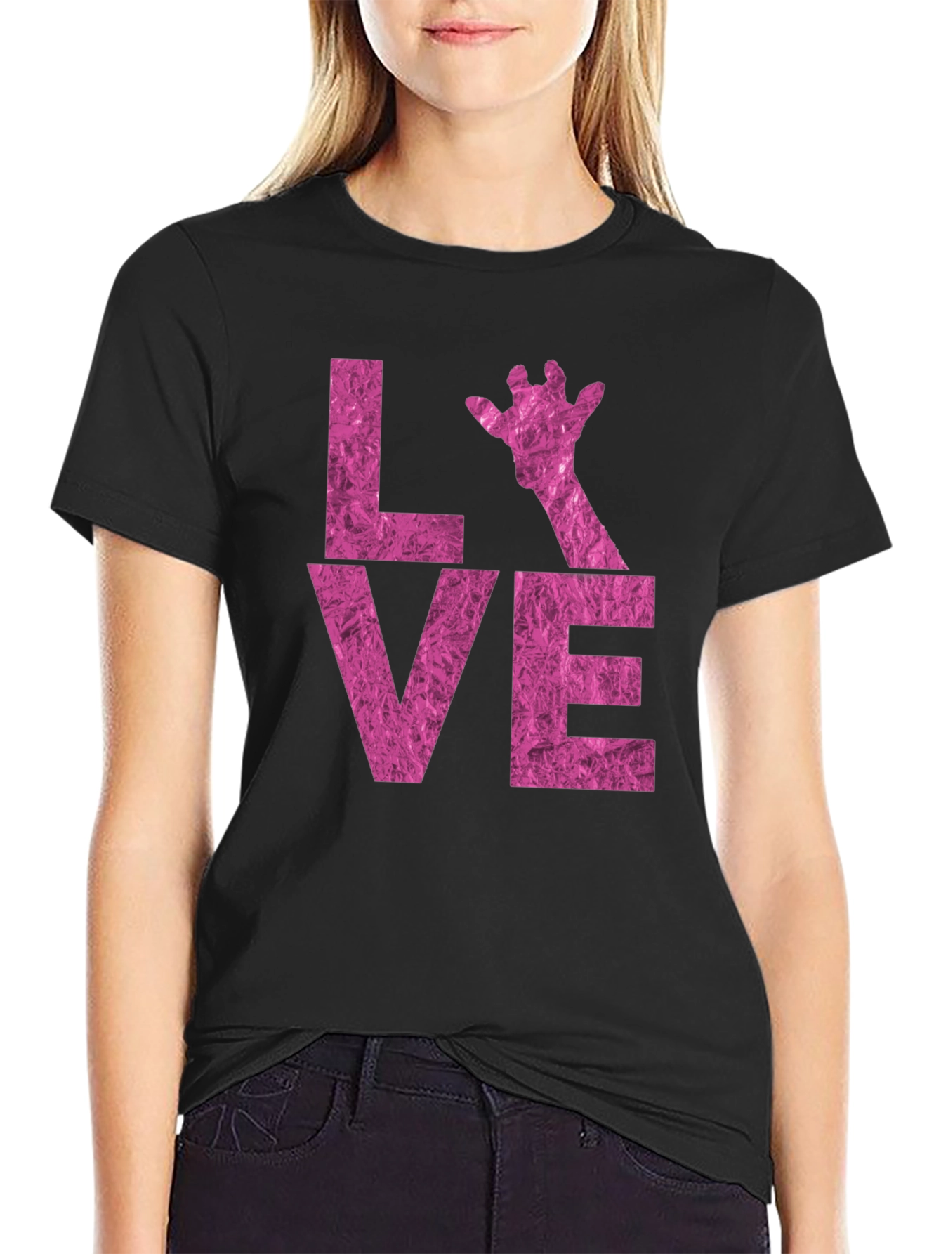 LOVE Giraffe Graphic Tee - Stylish Black T-Shirt