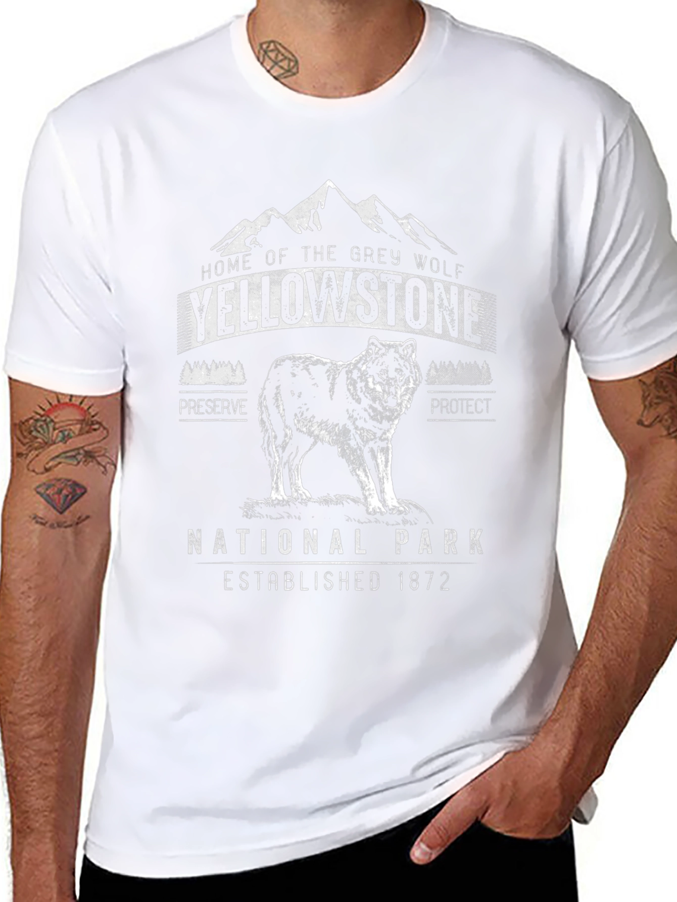 Yellowstone National Park Grey Wolf Graphic T-Shirt