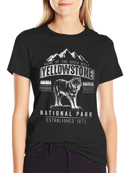 Yellowstone National Park Grey Wolf Graphic T-Shirt