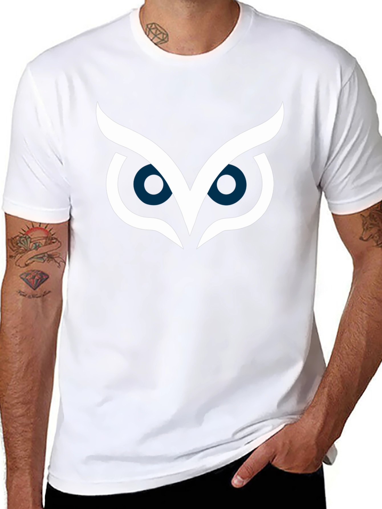 Owl Eyes Graphic Tee - Stylish Black T-Shirt