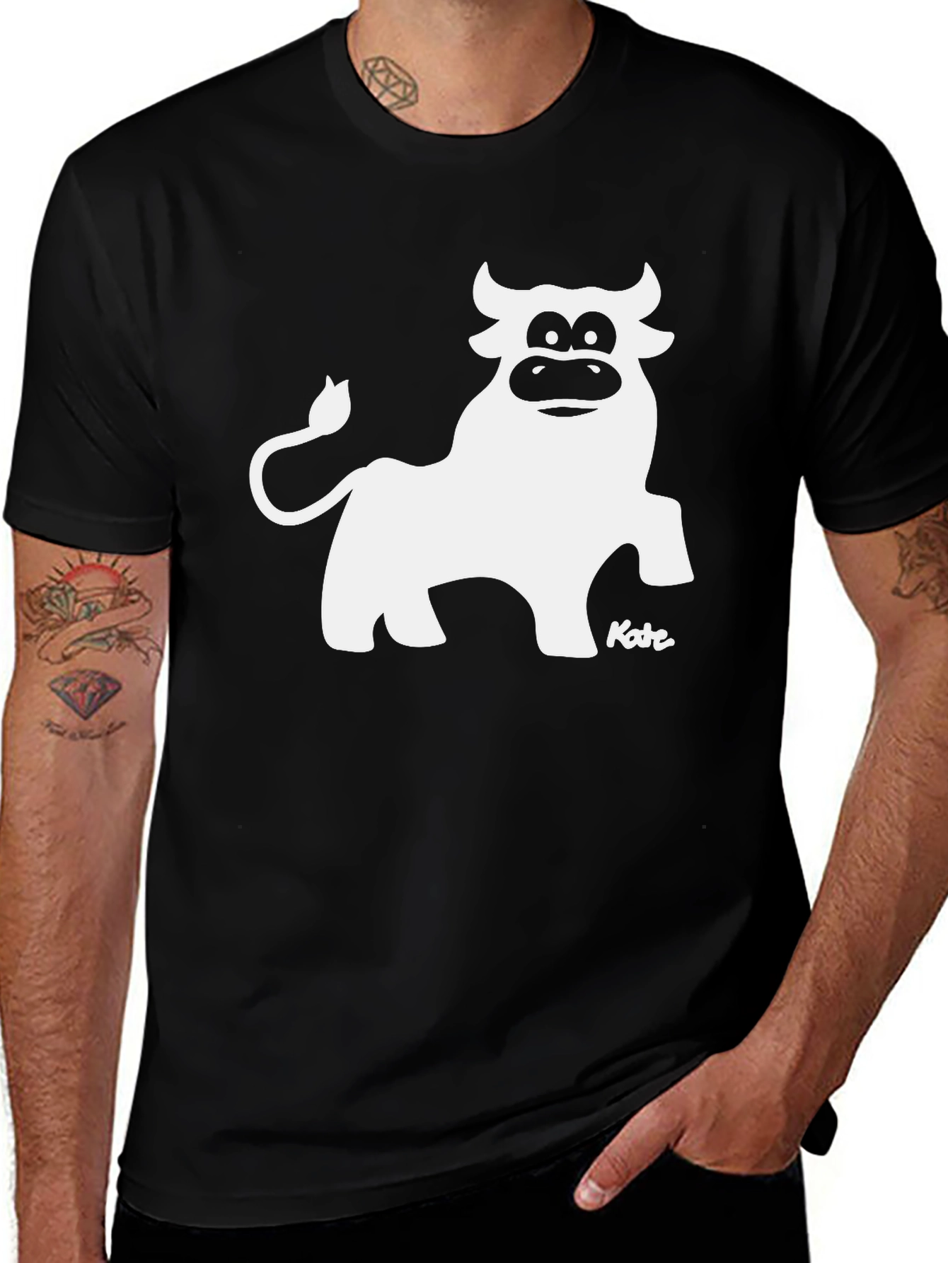 Cartoon Bull Graphic Tee - Black