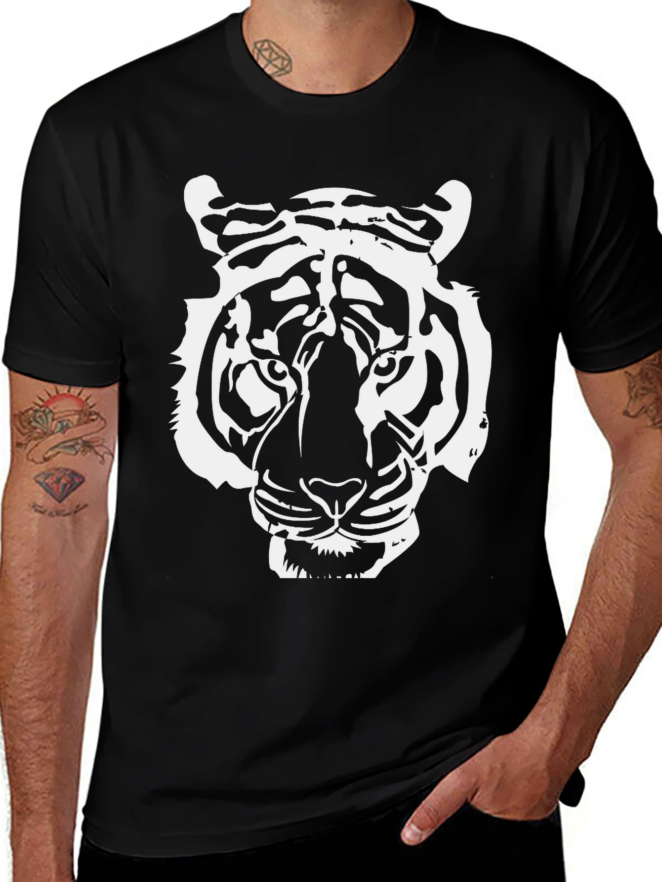 Bold Tiger Graphic Tee - Black Cotton T-Shirt