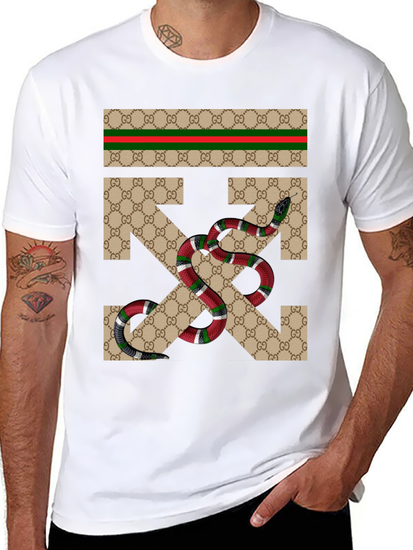 Gucci Snake Arrow T-Shirt - Black