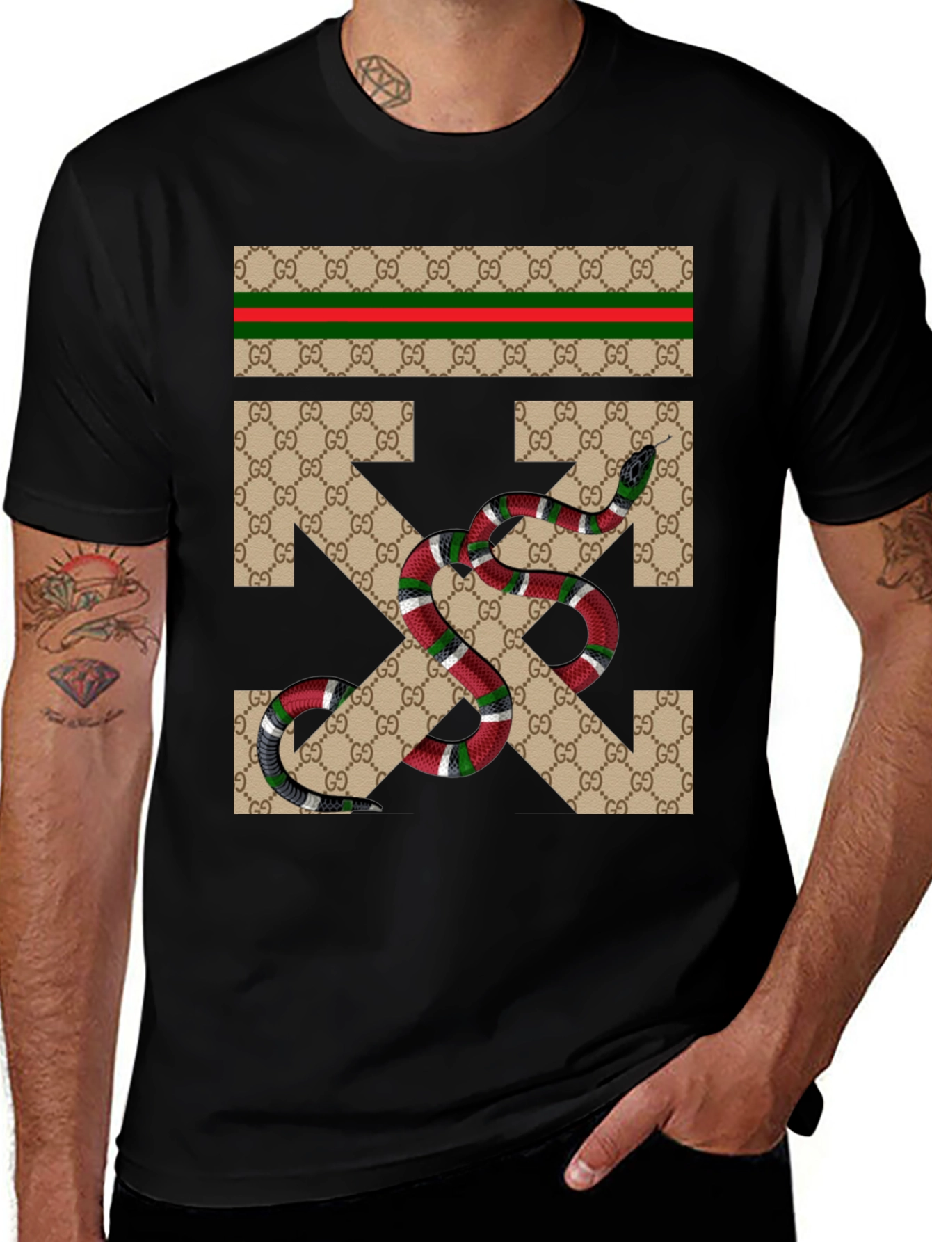 Gucci Snake Arrow T-Shirt - Black