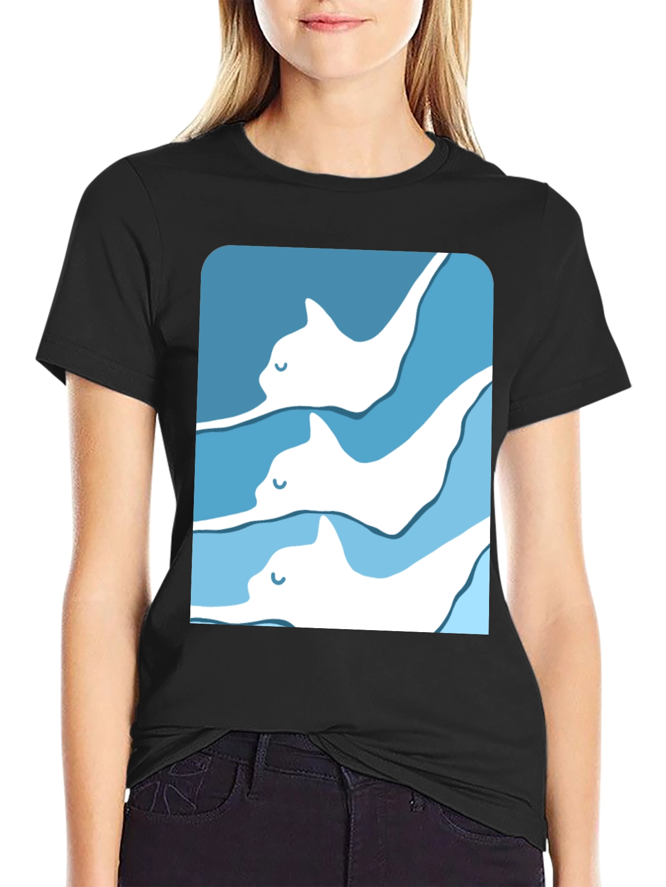 Manta Ray Graphic Tee - Cool Ocean Design T-Shirt