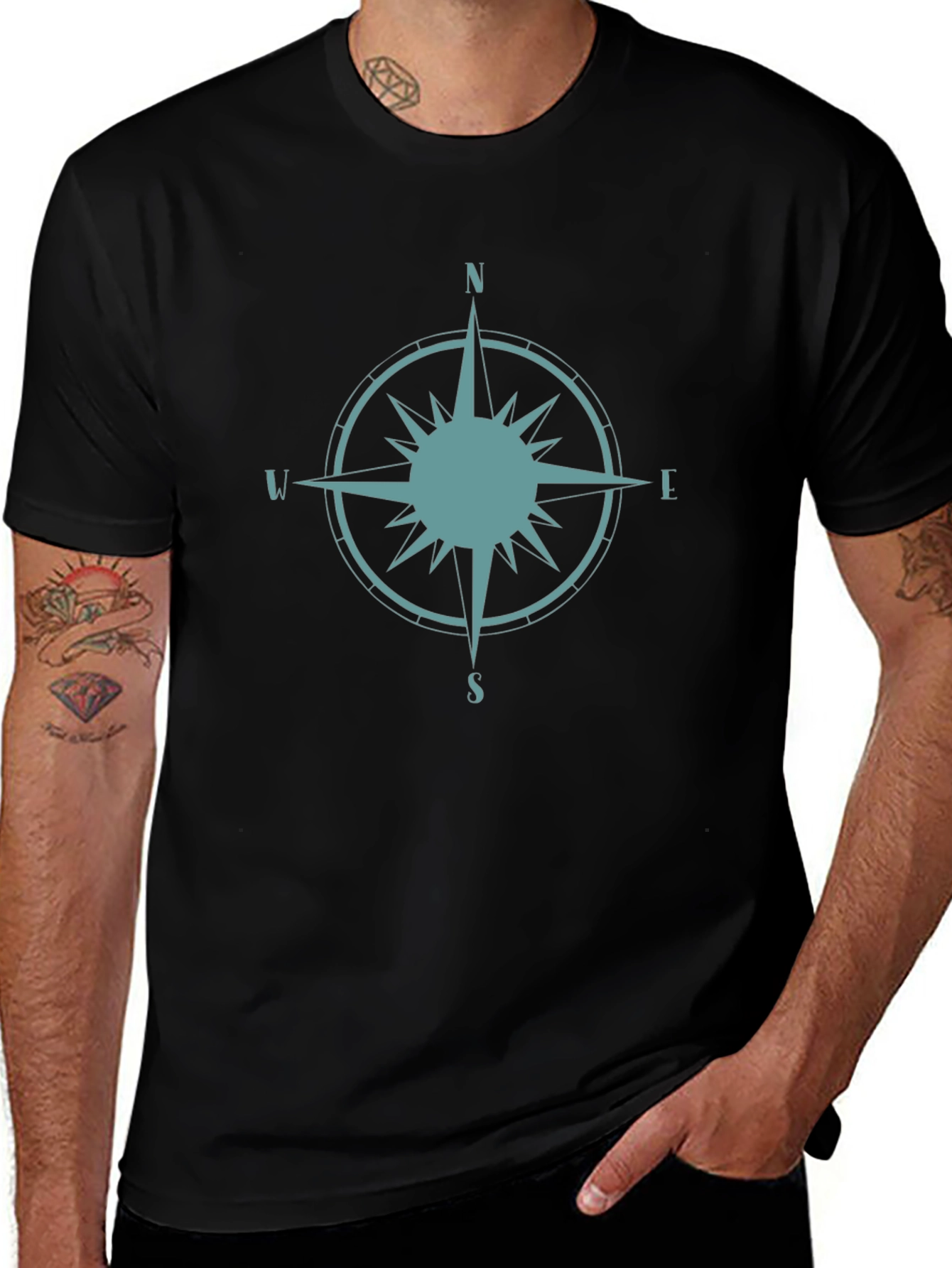 Compass Rose Graphic Tee - Stylish Black T-Shirt